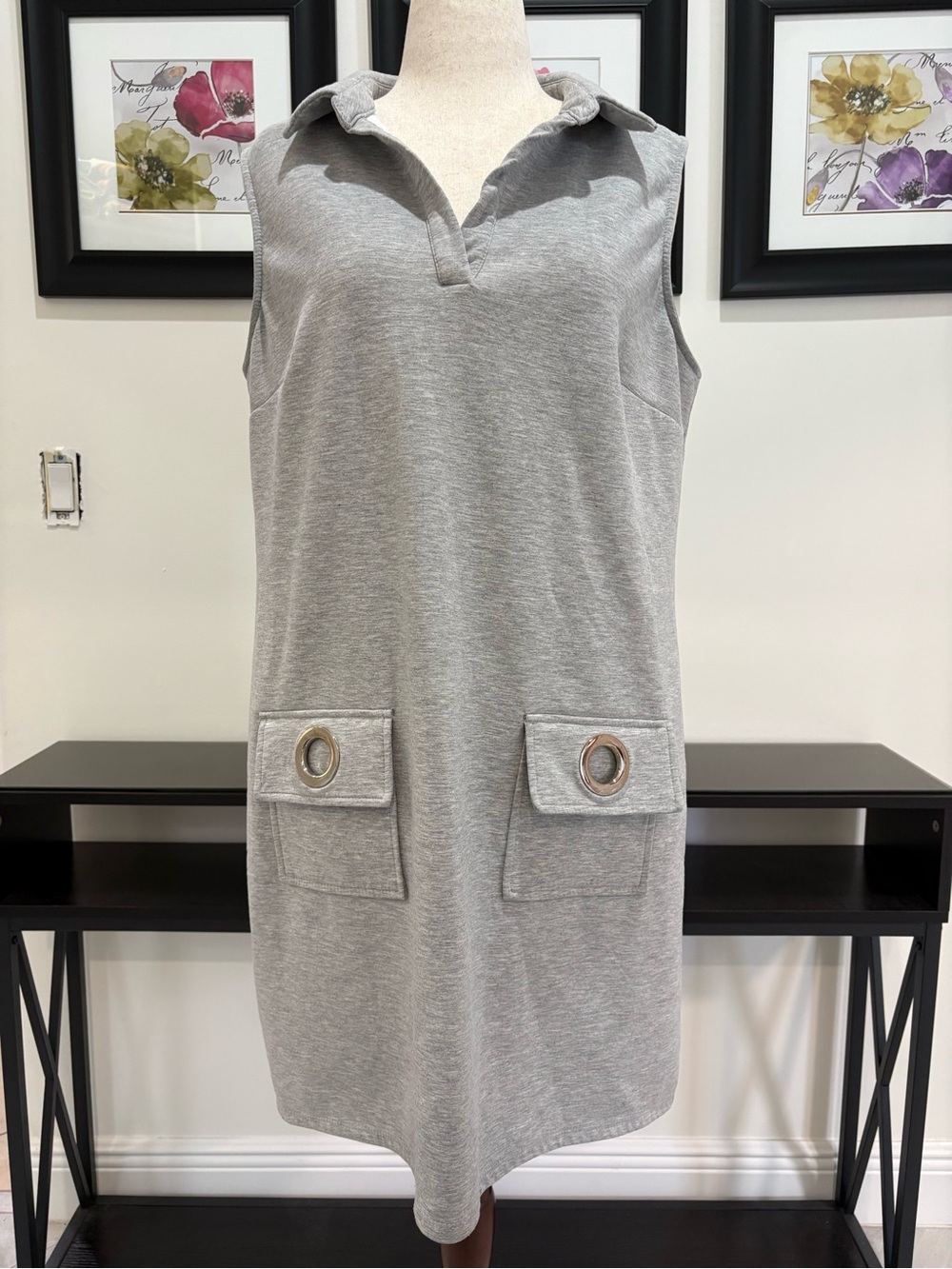 MSK Sleeveless Collared Shift Dress in Light Gray